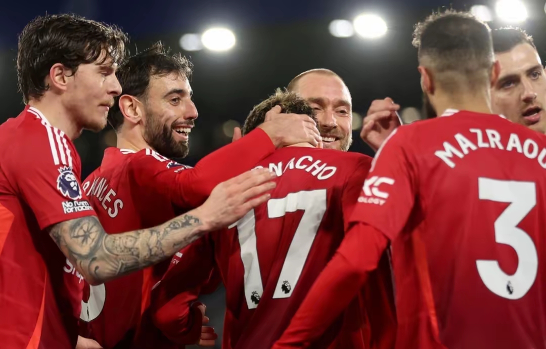 包含曼联训练开放日；集结日刷新队史纪录引欢呼；意甲在即；数据趋势出现新变化的词条开云棋牌